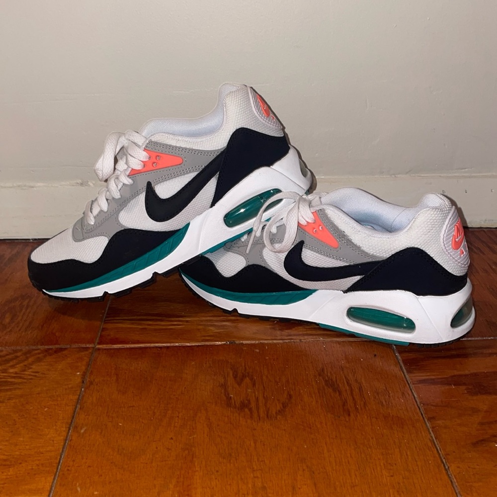 *New* Nike Air Sneakers